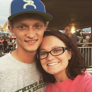 Meet your Posher, Devin